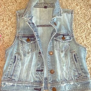 American Eagle Jean Vest